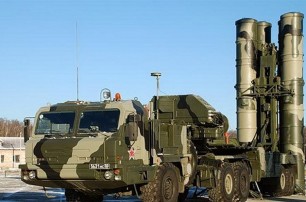 Россияне развернули в Крыму ракетные системы С-400