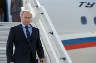 Порошенко назвал приезд Путина в Крым опасной провокацией