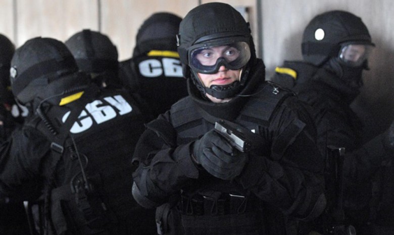 В Одессе задержали оператора, который "сливал" телефонные разговоры украинский ФСБ РФ