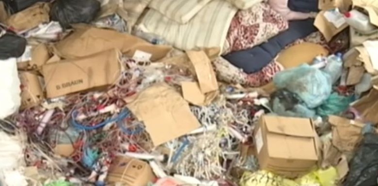 На складе в Запорожье нашли свалку опасных отходов и останки человеческих тел