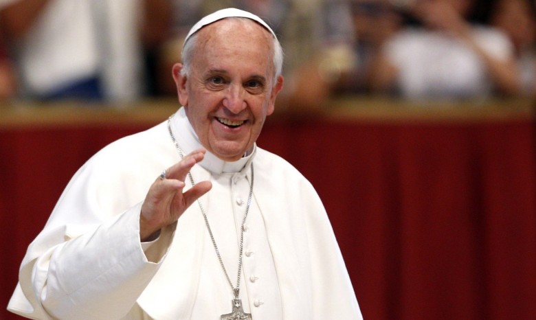Папа Франциск помолился за мир в Украине (видео)