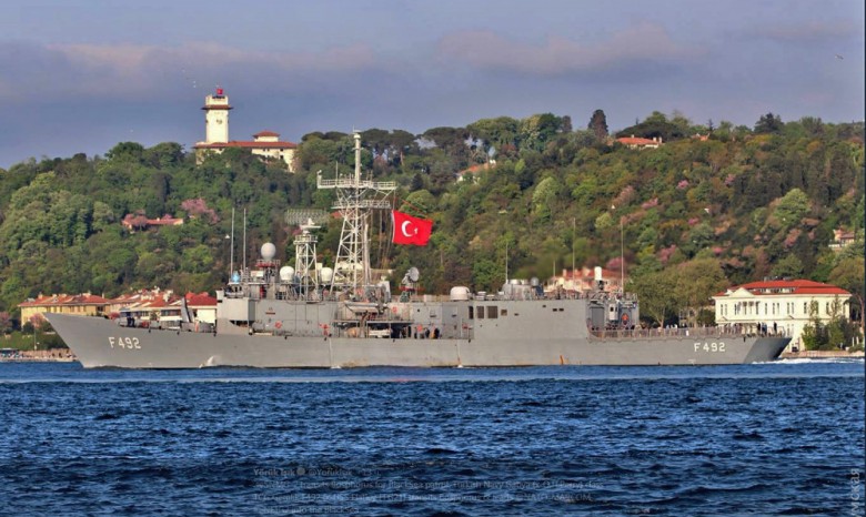 Группа военных кораблей НАТО вошла в Черное море
