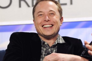 Илон Маск купил акции Tesla на $10 млн после рекордных убытков