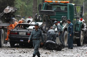 В центре Кабула произошло три взрыва