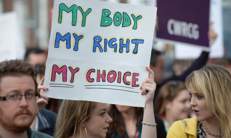 Ирландцы поддержали легализацию абортов, - данные экзитполов