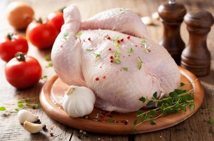 Украина заняла первое место в ТОП-50 стран с самым дешевым мясом птицы