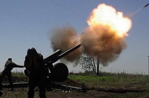 Сутки на Донбассе: 27 обстрелов, трое военных ранены