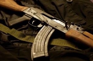 В Киеве подросток хотел расстрелять депутатов с автомата Калашникова