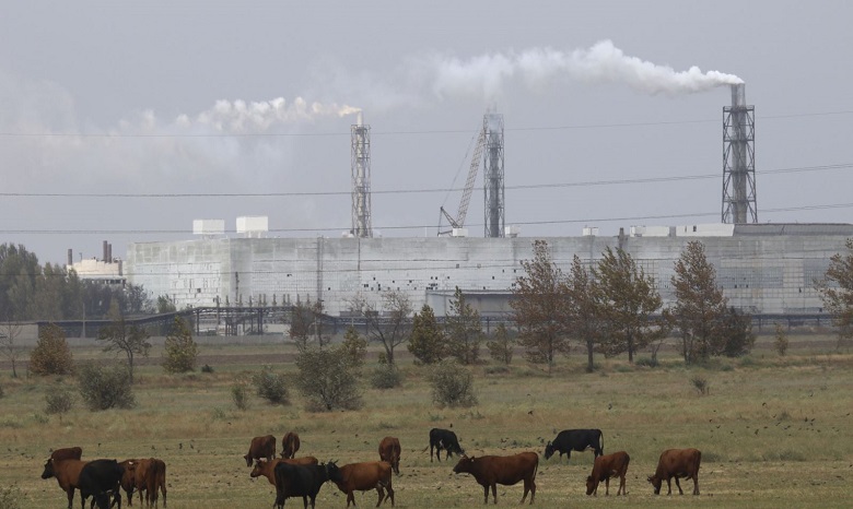 В Херсонской области обнаружили высокое содержание сульфатов в почве после выбросов «Крымского титана»