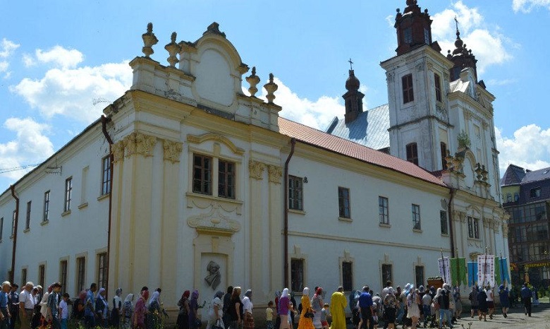 В УПЦ заявили о пострадавших во время конфликта за храм на Франковщине