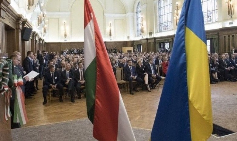 Венгрия сделала новое заявление относительно паспортов на Закарпатье