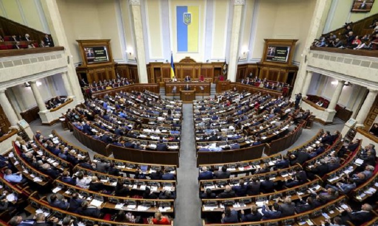 Две трети депутатов прогуляли часть заседаний парламента в октябре