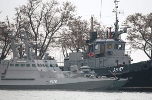 Суд в Крыму арестовал двух захваченных ФСБ украинских моряков