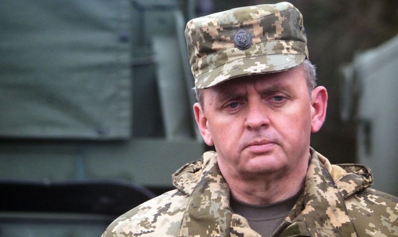 Россия увеличила количество военной техники вдоль границы с Украиной - Муженко
