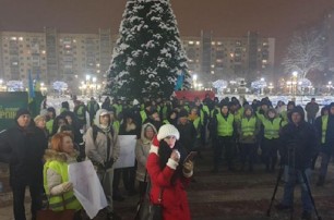 "Желтые жилеты" уже в Украине: протест против беззакония в Приирпенье
