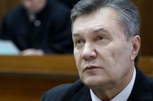 Суд снял арест с денег окружения Януковича в банке Порошенко