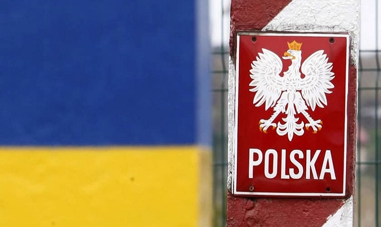 Польша закрывает пешеходный пункт пропуска на границе с Украиной