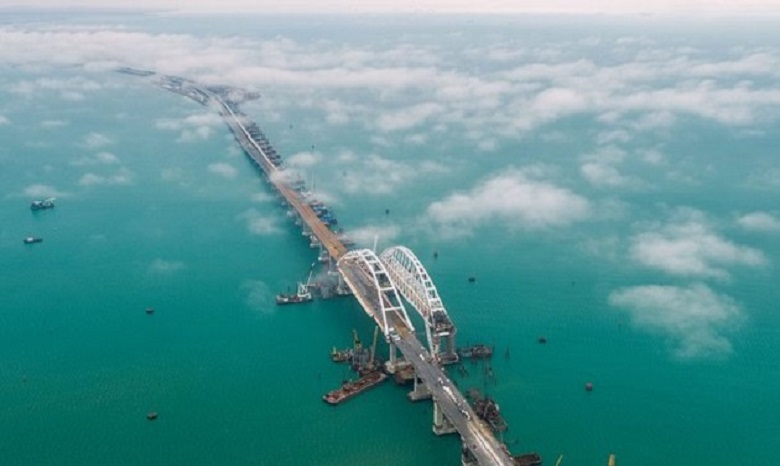 Крымский мост добавил новых проблем Кремлю: надо больше денег