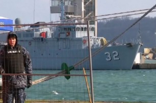 Военный корабль США и румынский фрегат проведут серию учебных маневров в Черном море