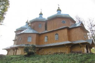 На Львовщине представители местной власти захватили храм УПЦ