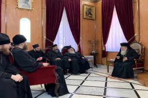 Иерусалимский Патриарх Феофил встретился с паломниками УПЦ