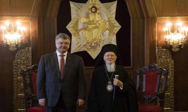 Порошенко поможет Константинопольскому Патриархату получить недвижимость в Украине, - СМИ