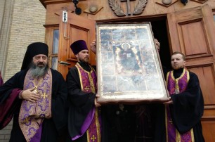 Верующие Бердичева поклонились иконе святого Андрея Первозванного