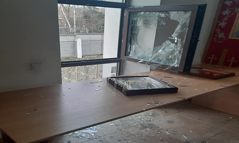 В Киевской области неизвестные разбили окно храма УПЦ и украли пожертвования