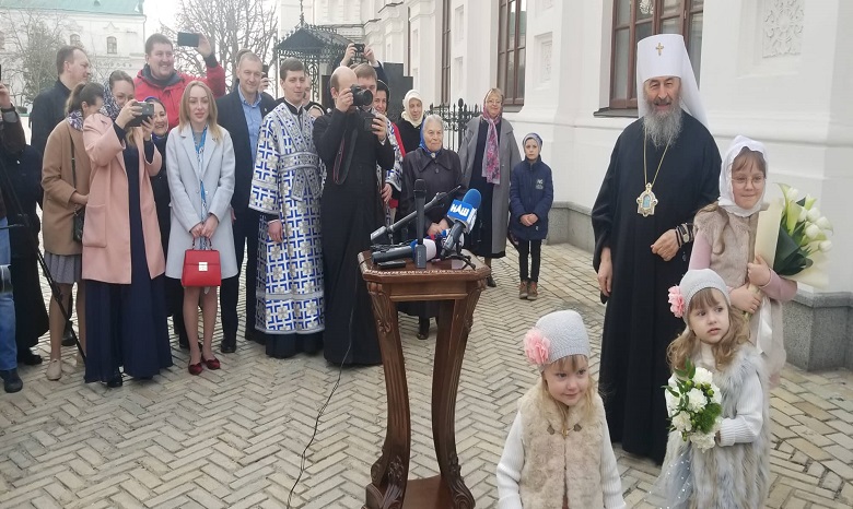 Торжества в Лавре: Митрополит Онуфрий поздравил православных с Благовещением