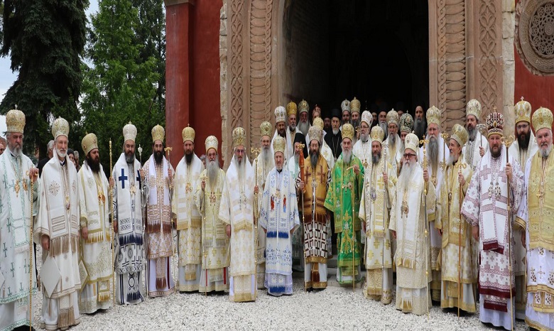 Синод Сербской Православной Церкви заявил о непризнании «структуры во главе с гражданами Денисенко и Думенко»