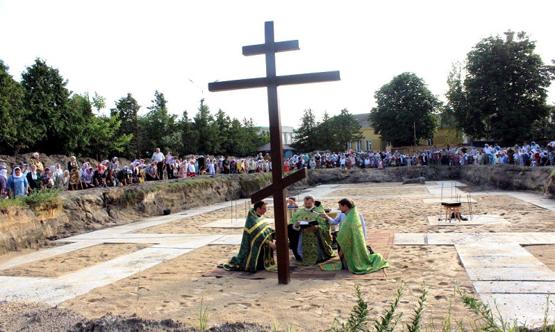 На Волыни построят храм УПЦ на месте, где в 2015 году сгорела деревянная церковь