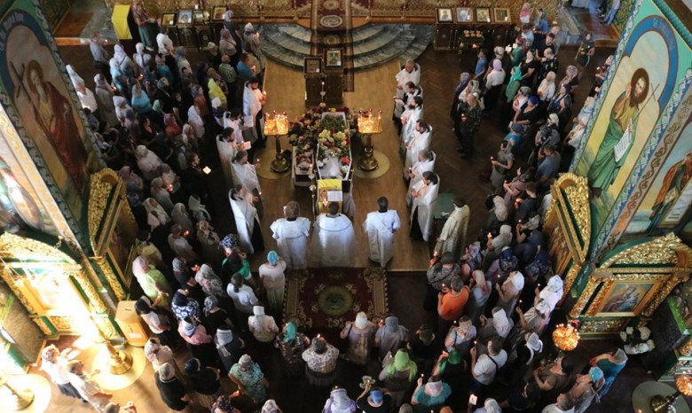 В УПЦ просят помочь шестерым детям и жене священника, который утонул, спасая дочь
