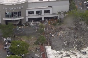 Мощный взрыв разрушил торговый центр во Флориде