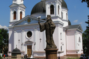 В Черновцах пройдут торжества в честь 155-летия освящения Свято-Духовского кафедрального собора