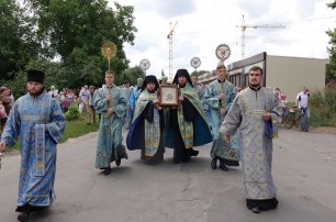 В Полтаве тысячи православных прошли крестным ходом с чудотворной Горбаневской иконой Божией Матери