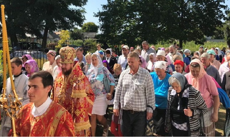 Верующие УПЦ помолились на месте смерти святого князя Бориса