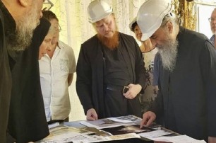 Митрополит Онуфрий посетил в Киеве строительство собора УПЦ, который воссоздает дореволюционный проект