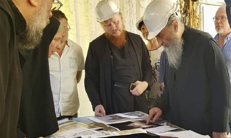 Митрополит Онуфрий посетил в Киеве строительство собора УПЦ, который воссоздает дореволюционный проект
