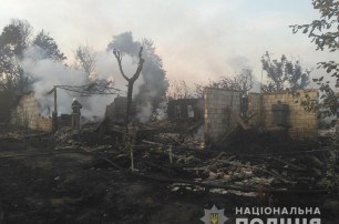 На Киевщине из-за поджога травы сгорели дома и машины
