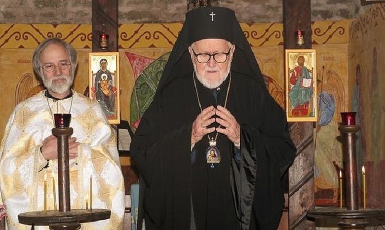 РПЦ приняла в свою юрисдикцию главу Русского экзархата и всех священников, которые последовали за ним