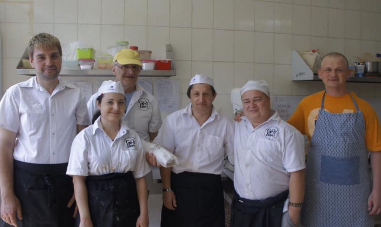 В Киеве ищут новое помещение для пекарни, где работают  люди с инвалидностью