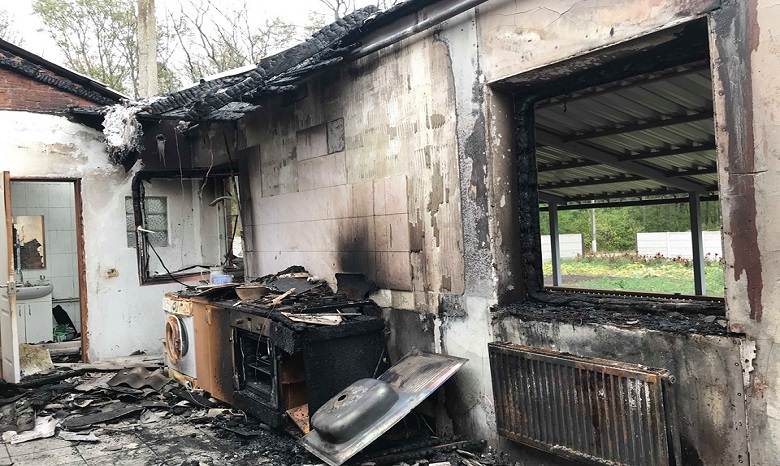 В Харьковской области семью священника пытались сжечь заживо в собственном доме