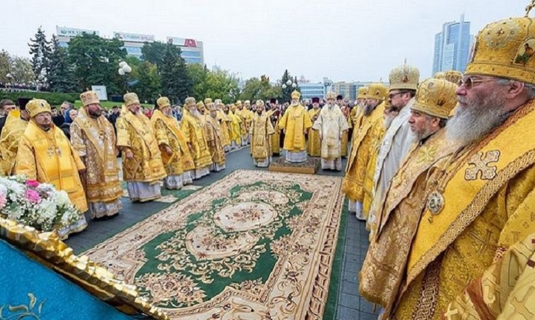 В Минск на торжества в честь 30-летия Белорусского Экзархата прибыли представители трех Церквей