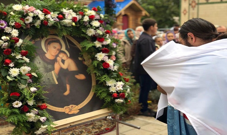 На Винниччине тысячи православных прошли крестном ходом с Зиновинской иконой Богородицы
