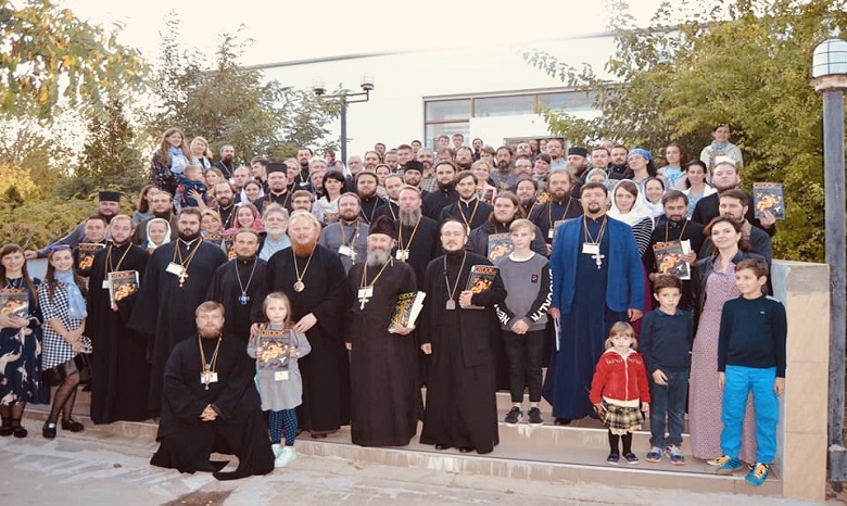 В Херсонской области более 100 священников УПЦ ищут пути работы с молодежью