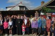 На Ровенщине митрополит УПЦ посетил общину захваченного храма и поблагодарил верующих за стойкость в вере