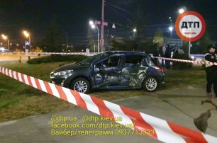 В Киеве "скорая" попала в ДТП: двое погибло, 5 пострадавших
