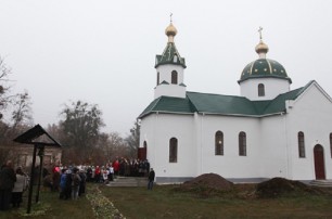 На Черкащине освятили храм УПЦ, который верующие строили более 20 лет