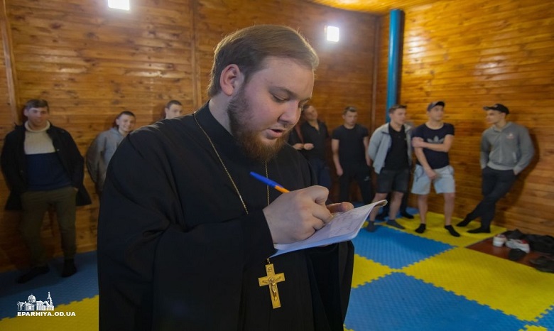 В Одессе православные организовали спортивные соревнования для заключенных СИЗО