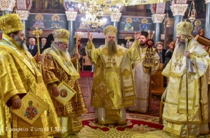 В Греции болгарский митрополит возглавил службу, на которой помянули главу ПЦУ
